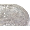 Vechi platou egiptean decorat cu scenă de vânătoare | manufactură în argint | cca.1950
