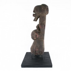 Monumentală statuie-fetiș Nkishi, tribul Songye, Republica Democrată Congo, cca.1920 Monumentală statuie-fetiș Nkishi, tribul Songye, Republica Democrată Congo, cca.1920