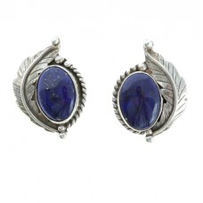 Cercei amerindieni cu superbe anturaje de lapis lazuli natural cobalt-blue | atelier Zuni - Henry & Lynda Barber | Statele Unite Cercei amerindieni cu superbe anturaje de lapis lazuli natural cobalt-blue | atelier Zuni - Henry & Lynda Barber | Statele Unite