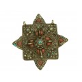 Vechi colier tibetan cu impozantă amuletă Mandala -Visvavajra | argint & metal comun | turcoaz & coral natural | Bhutan | secol XIX