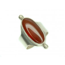 Inel modernist tuareg decorat cu agat carnelian Kabdi | manufactură de artizan Kel Inedan  Niger  Inel modernist tuareg decorat cu agat carnelian Kabdi | manufactură de artizan Kel Inedan  Niger