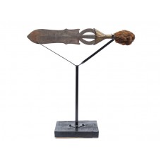 Veche sabie ceremonială Mopamba | triburile Ngombe - Poto | Congo | început de secol XX Veche sabie ceremonială Mopamba | triburile Ngombe - Poto | Congo | început de secol XX