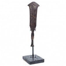 Veche sabie Konda, tradițională triburilor Ngombe și Wakuti | provincia Équateur | Congo | 1900 - 1930 Veche sabie Konda, tradițională triburilor Ngombe și Wakuti | provincia Équateur | Congo | 1900 - 1930