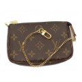 Poșetă autentică Louis Vuitton | Monogram Mini Pochette | M58009 | în cutia originală | anii 2010