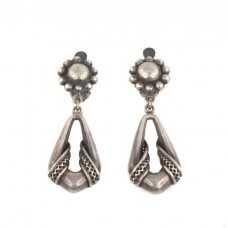 Cercei Art Deco din argint cu sistem de prindere clips | atelier Korneille Brandstein | Franța | cca. 1930 Cercei Art Deco din argint cu sistem de prindere clips | atelier Korneille Brandstein | Franța | cca. 1930