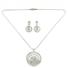 Set de bijuterii fashion din argint încrustat cu zirconii | colier și cercei | Italia Set de bijuterii fashion din argint încrustat cu zirconii | colier și cercei | Italia
