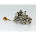 Miniatură din argint inedit stilizată sub forma unei mașini  matrimoniale | Just Married |  Italia