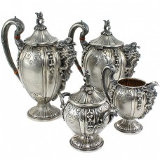 Spectaculos serviciu din argint pentru servirea ceaiului și a cafelei | atelier Grecchi Pierino | Italia Spectaculos serviciu din argint pentru servirea ceaiului și a cafelei | atelier Grecchi Pierino | Italia