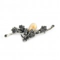 Veche broșă porte-bonheur din argint decorată cu perlă de cerb |  Grandel Eichenlaub | Germania