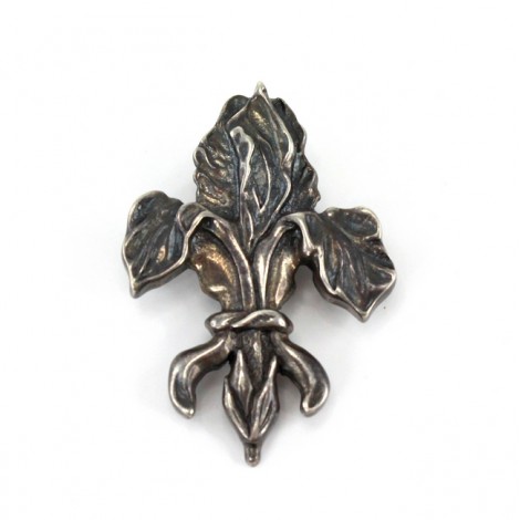 Broșă din argint  Fleur de Lis | colecția Louisiana Iris pentru Laura Bush | atelier Mignon Faget | Statete Unite 