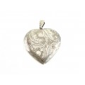 Impresionant pandant locket din argint gravat manual locket | Love Of My Heart | Marea Britanie