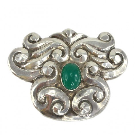 Broșă Art Nouveau - Skonvirke din argint  decorat cu agat verde natural | Danemarca cca.1910