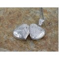 Colier din argint accesorizat cu un pandant inimioară locket din argint gravat manual | Marea Britanie