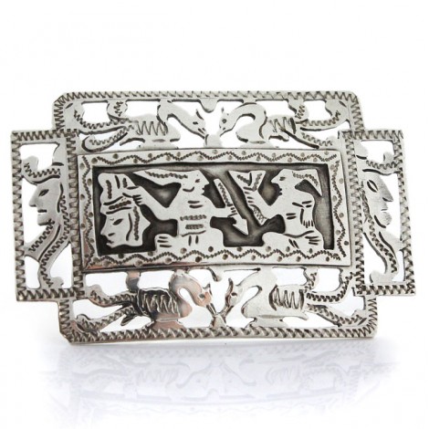 Broșă guatemaleză decorată cu scrieri logosilabice mayașe | manufactură în argint | cca. 1950