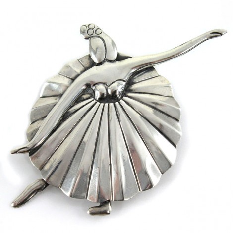Broșă mexicană din argint stilizată sub forma unei dansatoare de flamenco | cca.1980