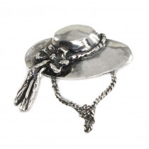 Broșă vintage din argint stilizată sub forma unei pălării de perioadă Belle Epoque | Franța cca.1980