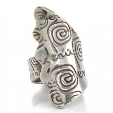 Inel statement modernist manufacturat în argint 950 | Nazca Butterfly Wing | Peru  Inel statement modernist manufacturat în argint 950 | Nazca Butterfly Wing | Peru