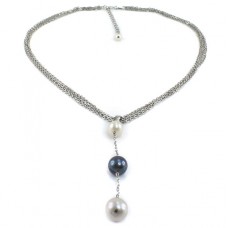 Colier din argint decorat cu perle naturale de Akoya & perlă tahitiană | Imperial Pearl | anii 2000 | Marea Britanie Colier din argint decorat cu perle naturale de Akoya & perlă tahitiană | Imperial Pearl | anii 2000 | Marea Britanie