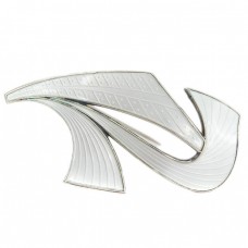 Broșă mid-century scandinavă inedit stilizată sub forma literei R | argint emailat pe fond gravat guilloche | atelier Ivar T. Holt | Norvegia cca. 1960 Broșă mid-century scandinavă inedit stilizată sub forma literei R | argint emailat pe fond gravat guilloche | atelier Ivar T. Holt | Norvegia cca. 1960