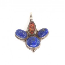 Impresionantă amuletă Garuda manufacturată în argint decorat cu  lapis afgan și chihlimbar natural | India Impresionantă amuletă Garuda manufacturată în argint decorat cu  lapis afgan și chihlimbar natural | India