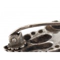 Veche broșă Skonvirke decorată cu un rar specimen de fosfosiderit natural | manufactură în argint | Danemarca cca. 1920