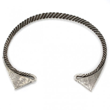 Impresionant colier amuletic Hmong manufacturat în argint masiv | Laos | prima jumătate a secolului XX