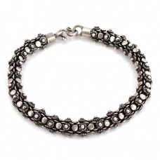 Brăţară etnică indiană splendid manufacturată în argint filigranat | a doua jumătate a secolului XX Brăţară etnică indiană splendid manufacturată în argint filigranat | a doua jumătate a secolului XX