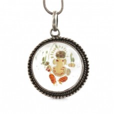Colier din argint accesorizat cu o inedită amuletă Ganesha | cuarț alb sculptat și pictat manual | India Colier din argint accesorizat cu o inedită amuletă Ganesha | cuarț alb sculptat și pictat manual | India