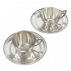 Serviciu tete-a-tete de cești petru cafea și farfurii pentru deserturi fine | manufactură în argint | Wiener Secession cca.1922 Serviciu tete-a-tete de cești petru cafea și farfurii pentru deserturi fine | manufactură în argint | Wiener Secession cca.1922