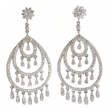 Eleganți cercei candelabru din argint rodinat & decorat cu incrustații de cristale | Italia anii 2010 Eleganți cercei candelabru din argint rodinat & decorat cu incrustații de cristale | Italia anii 2010