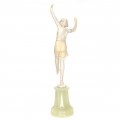 Statuetă Art Deco sculptată în fildeș natural | Tânăra dansatoare | atribuită atelierului Ferdinand Preiss | cca. 1925 