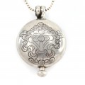 Colier din argint accesorizat cu o veche amuletă locket tibetană | Ghau | Nepal 