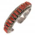 Impresionantă brățară etnică amerindiană decorată cu anturaje de coral roșu natural | manufcatură în argint | Statele Unite