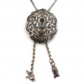 Vechi colier otoman accesorizat cu o inedită amuletă de castitate | manufactură în argint | Turcia cca. 1900 