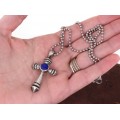 Colier cu pandant religios modernist din argint decorat cu lapis lazuli | manufactură de atelier britanic | anii 2000