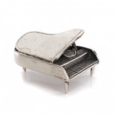 Miniatură din argint elaborată sub forma unui pian | Italia cca. 1950 Miniatură din argint elaborată sub forma unui pian | Italia cca. 1950