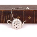 Inedit infuzor  pentru ceai din argint stilizat sub forma unui ceainic miniatural | atelier Casamonti Fulvio | Florența cca, 1960