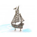 Miniaturi din argint cu tematică marină: velier si țestoasă