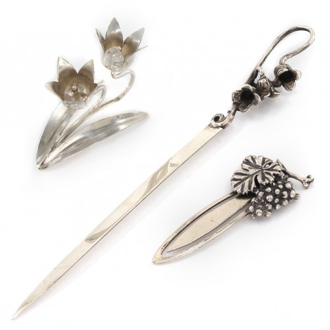 Set de accesorii din argint: semn de carte, coupe-papier & sfeșnic miniatural 