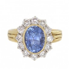Inel cocktail din aur 18 K  decorat cu briliante naturale 1 CT și safir natural 3 CT | atelier piemontez | Alessandria cca.1980  Inel cocktail din aur 18 K  decorat cu briliante naturale 1 CT și safir natural 3 CT | atelier piemontez | Alessandria cca.1980