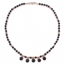 Colier indonezian din argint decorat cu anturaje de onix negru natural | manufactură în argint  Colier indonezian din argint decorat cu anturaje de onix negru natural | manufactură în argint