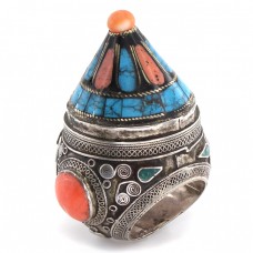 Opulent inel etnic Pashtun din argint decorat cu turcoaze, coral și onix roz | Khorasan - Iran Opulent inel etnic Pashtun din argint decorat cu turcoaze, coral și onix roz | Khorasan - Iran