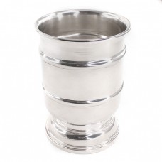Pocal din argint masiv stilizat în manieră Art Deco | 330 ml | atelier Cavalliere Alessandro Corrandini cca. 1970 Pocal din argint masiv stilizat în manieră Art Deco | 330 ml | atelier Cavalliere Alessandro Corrandini cca. 1970