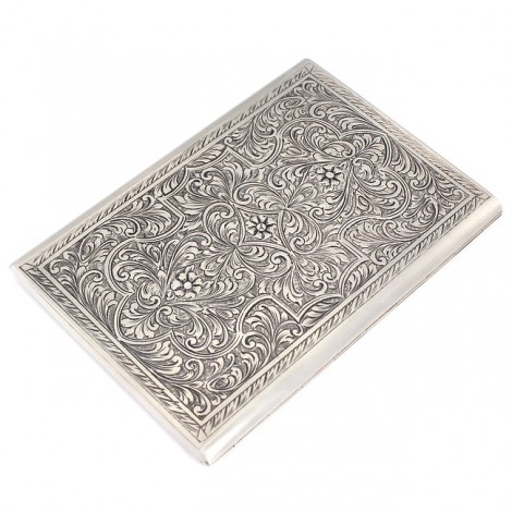 Tabacheră din argint abundent decorată prin gravare manuală | atelier Biaggini Virgilio  | cca.1940