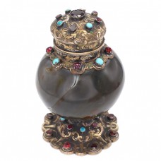 Flacon victorian pentru parfum sculptat în agat & montat în argint aurit incrustat cu granate și turcoaze naturale |  Marea Britanie cca.1850