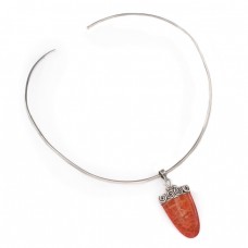 Colier choker cu pandant statement din argint și coral natural Porifera | Indonezia Colier choker cu pandant statement din argint și coral natural Porifera | Indonezia