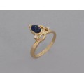 Inel din aur galben 18k decorat cu un safir natural și diamante  | Franța cca. 1980