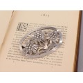 Broșă vintage Arts & Grafts manufacturată în argint  | Flori de colț | Germania cca.1910 - 1930