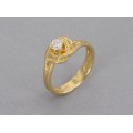 Inel solitaire din aur galben 18 k decorat cu un diamant natural 0.21 CT | Italia cca.1970