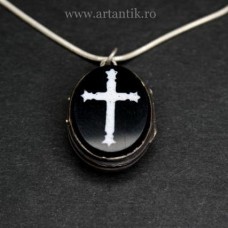 pandant locket victorian " mourning jewelry " . argint & " french jet ". cca 1870 pandant locket victorian " mourning jewelry " . argint & " french jet ". cca 1870
